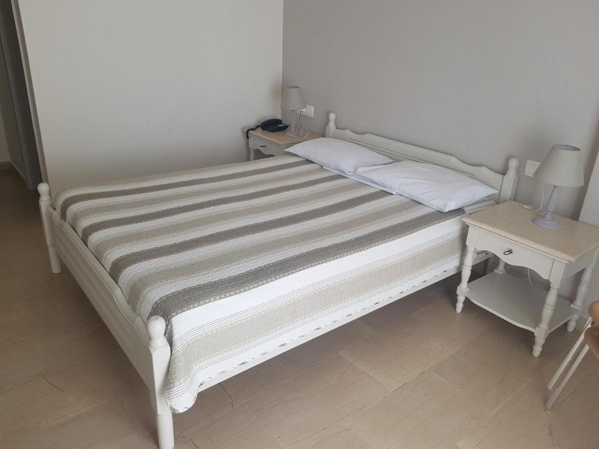Alkyon Hotel Kamari  Bagian luar foto